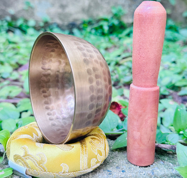 Campana tibetana martellata nota Fa#4 686hz