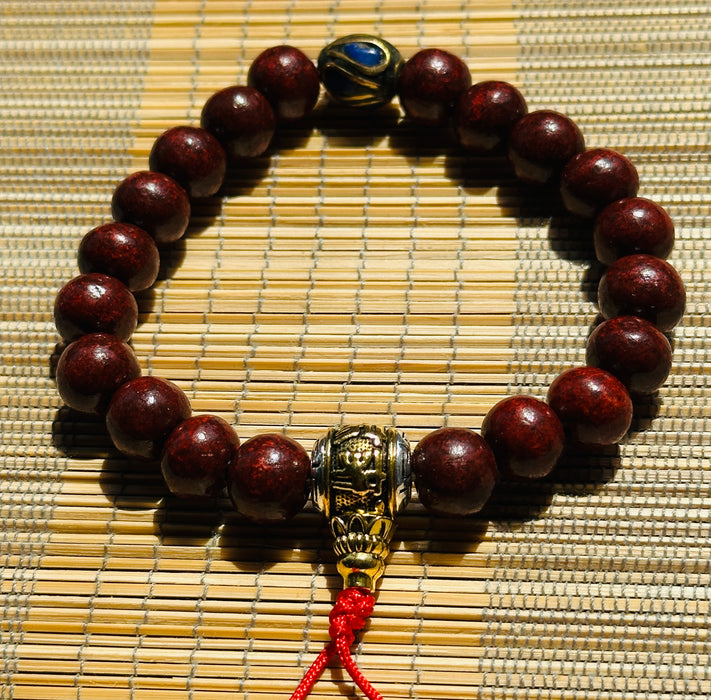 Bracciale a sandalo con guru scritta mantra