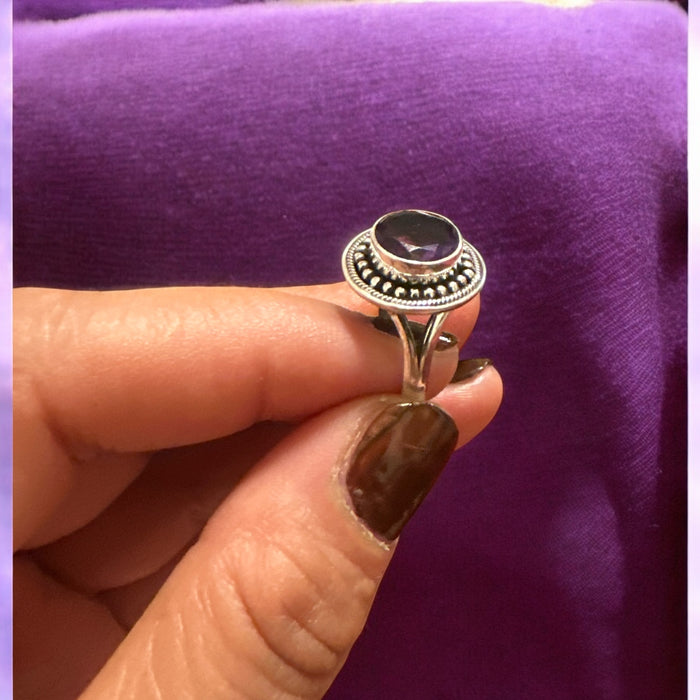 Anello argento con Amitista