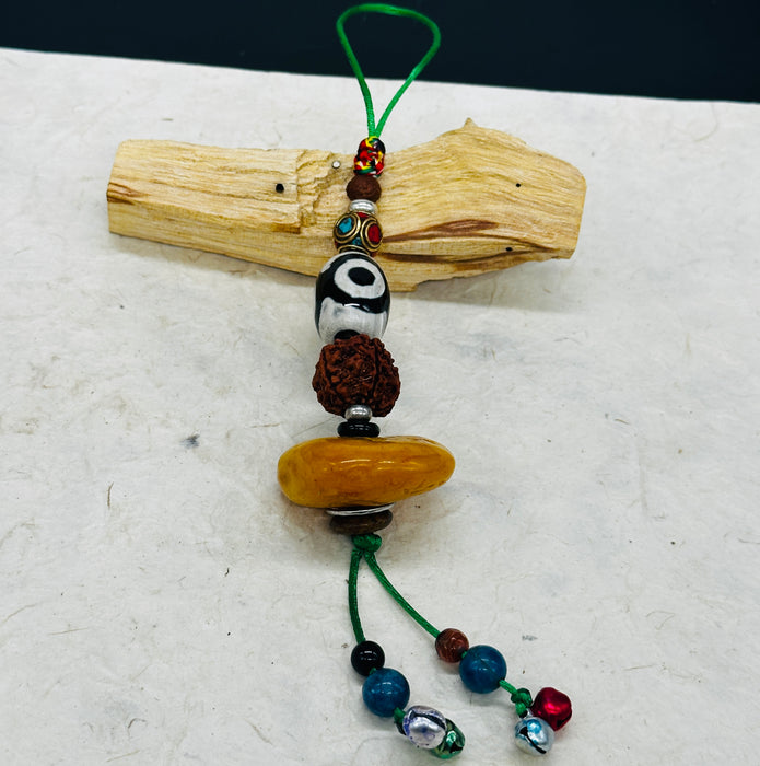Portachiavi Tibetano con Dzi, Ambra e Semi di Rudraksha