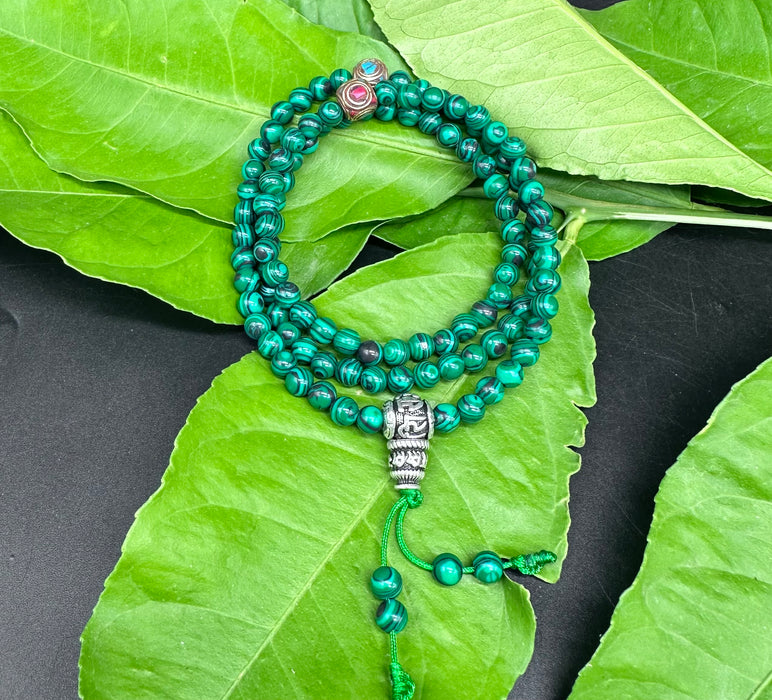 Mala 108 grani con malachite verde