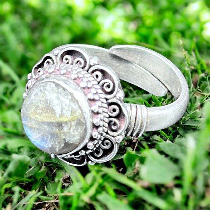 Tibetan Ring with Labradorite