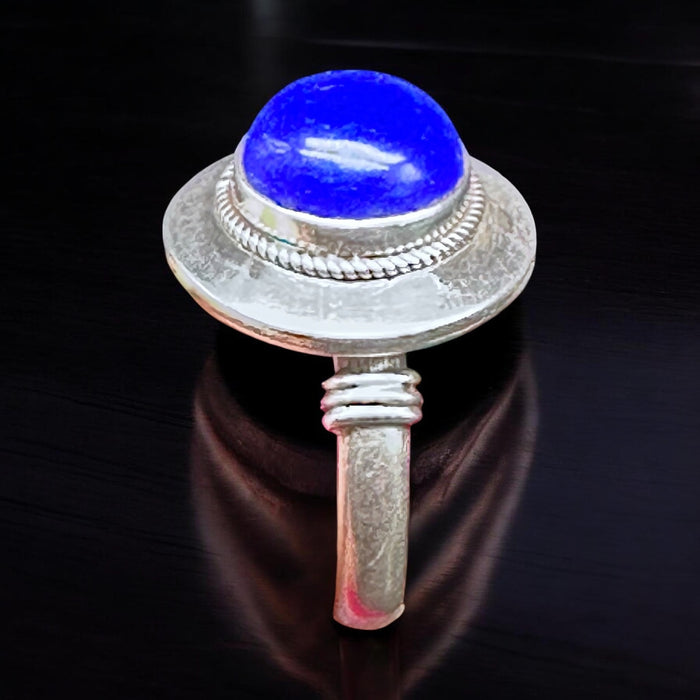 Tibetan ring with Lapis Lazuli