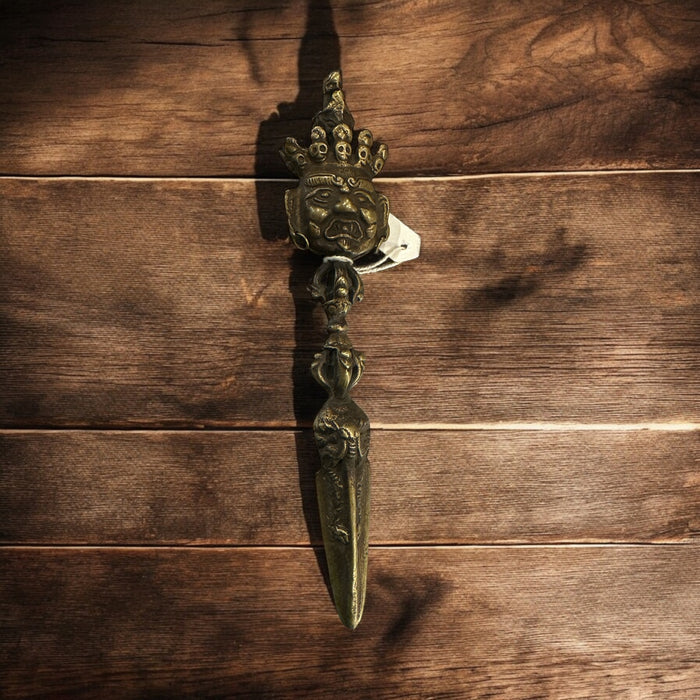 Purba tibetano con vajra
