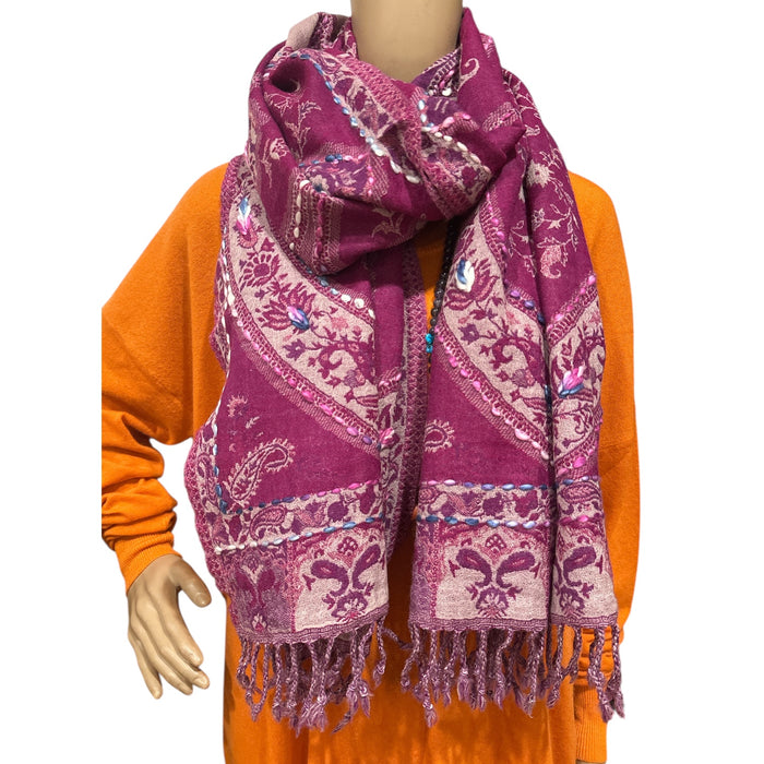 Sciarpa di Lana ricamata