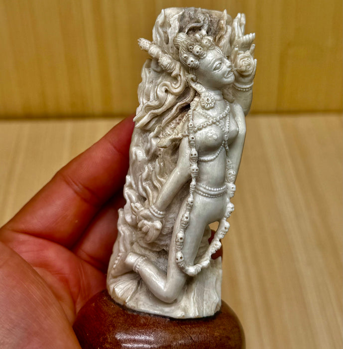 Vajrayogini inciso a mano