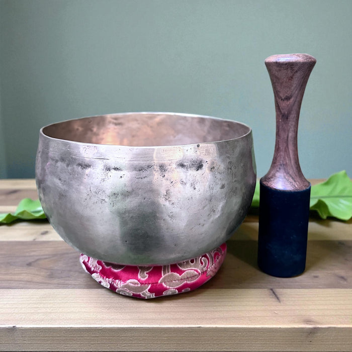 Campana tibetana Antica Do#3 129hz