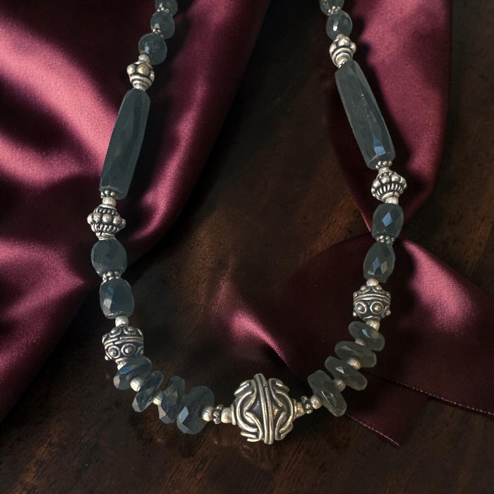 Collana tibetana con onice  nero