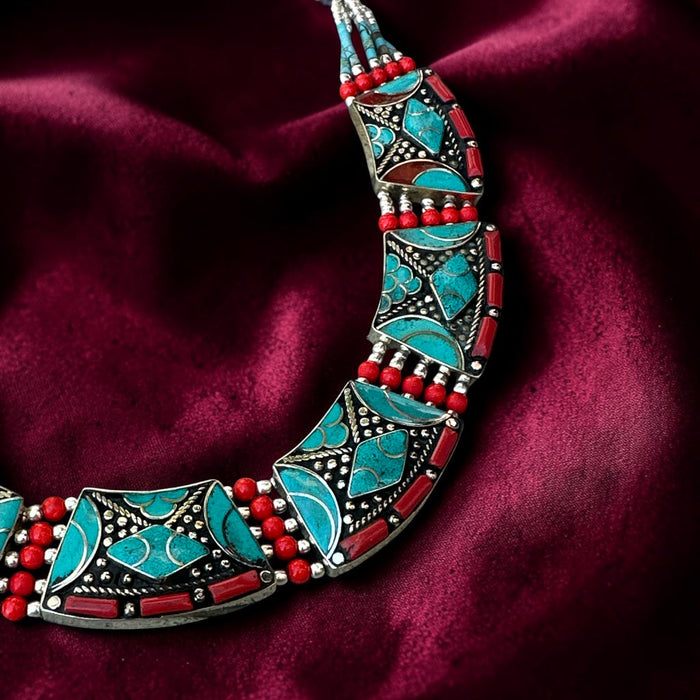 Collana tibetana a Giracolla con vari Pietri