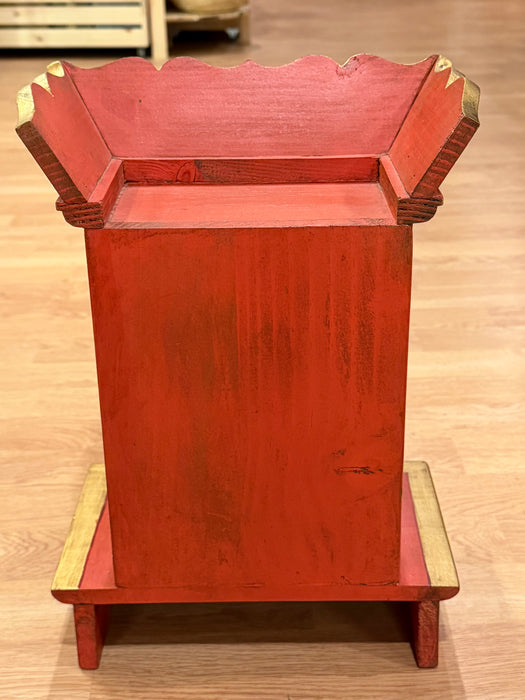 Altare per statua sacra