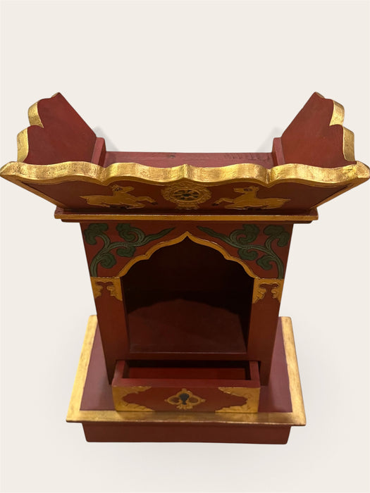 Altare tibetano per statua sacra