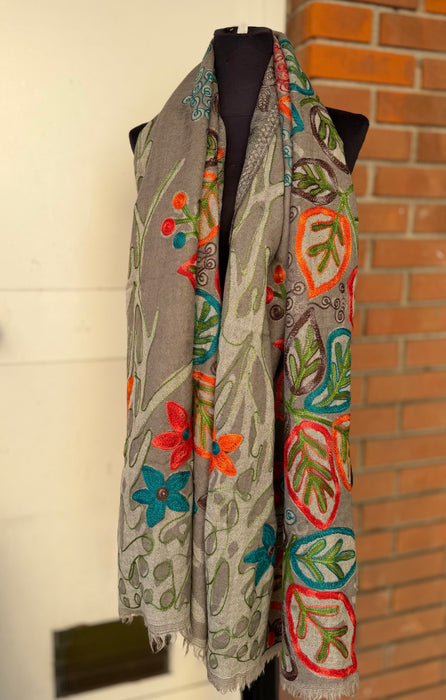 Pashmina scialle or sciarpa ricami a mano