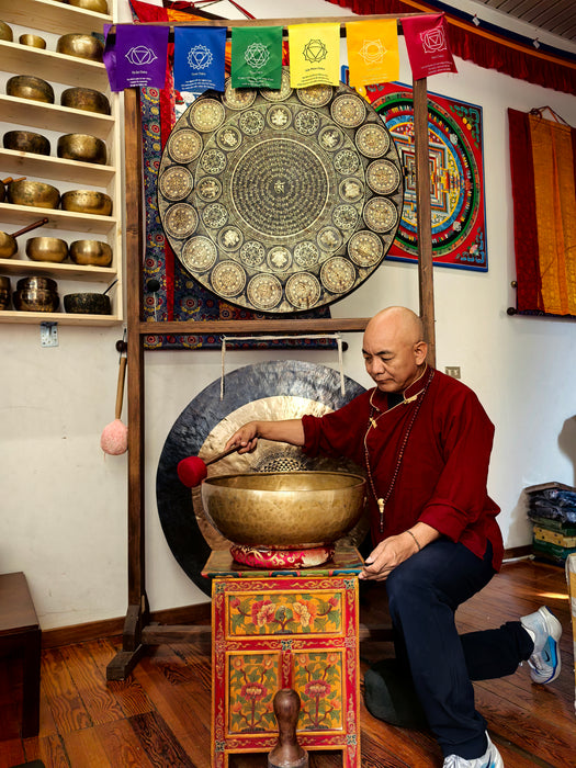 Campana tibetana gigante per trattamenti sonori e meditazione