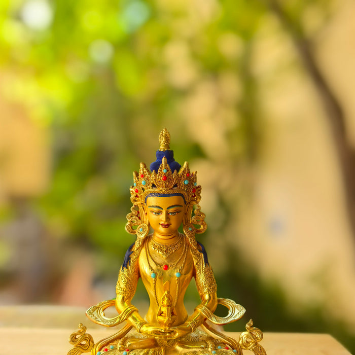 Buddha Amitayus in dorato