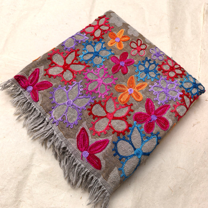 Sciarpa di Lana Ricamato