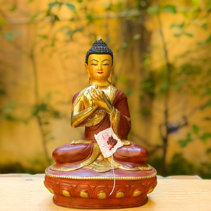 Buddha Vairocana Tibetano – Statua Dorata Fatta a Mano in Nepal