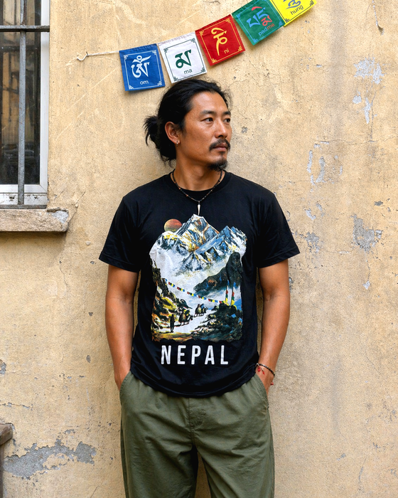 T-shirt Everest Base Camp Nero