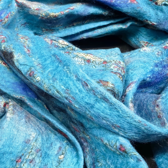 Sciarpa in seta e lana azzurra
