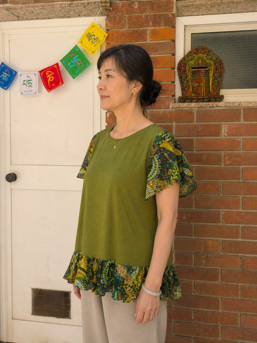 Camicetta Verde da donna con Dettagli Floreali