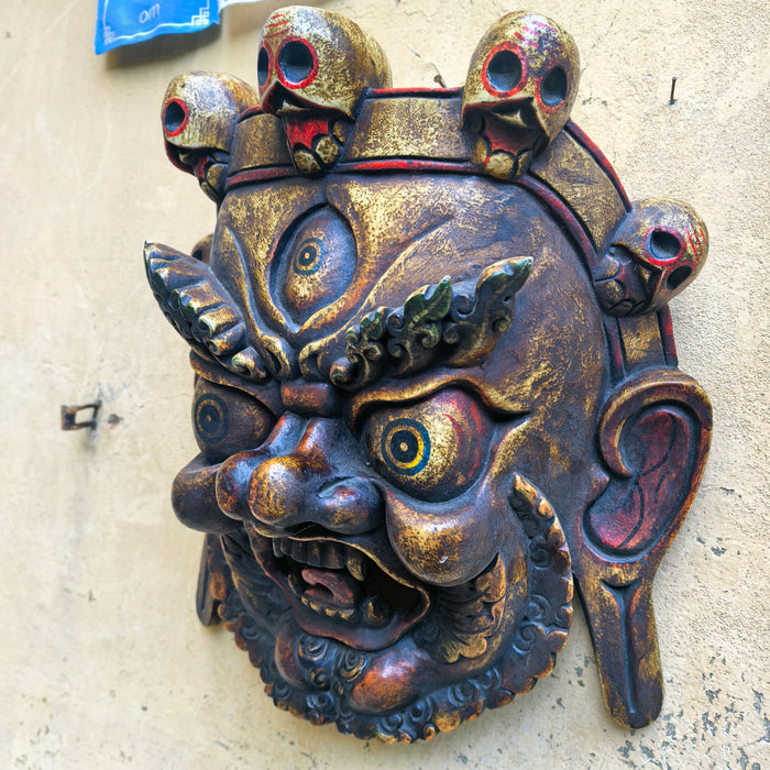 Maschera di Mahākāla in Legno scuro
