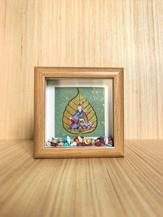 Padmasambhava in cornice da appoggio