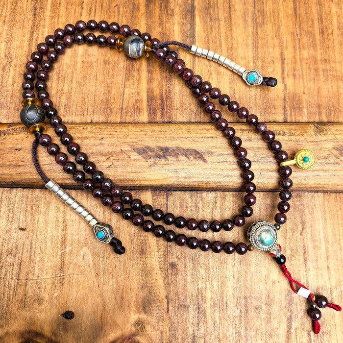 Mala Tibetano 108 Grani – Granato Almandino