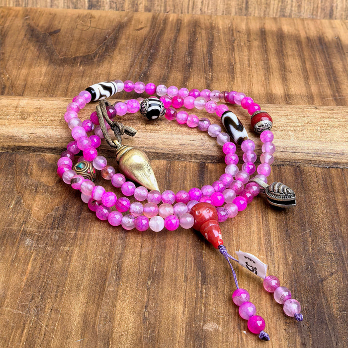 Mala in Agata Tinta e dzi Tibetana