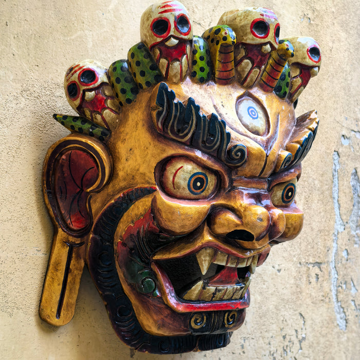 Maschera di Mahākāla Gialla in Legno | Arte Rituale Tibetana | Tibet Shop Milano