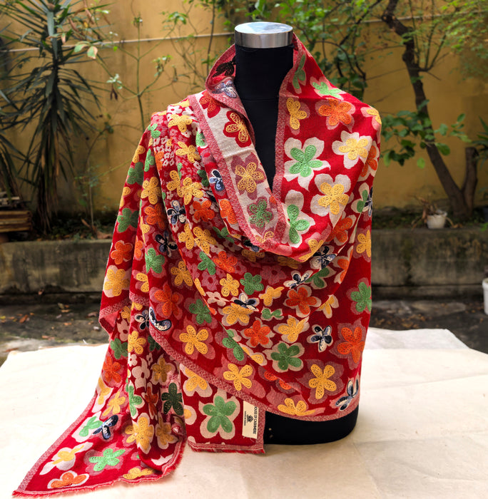 Sciarpa di Lana Ricamato