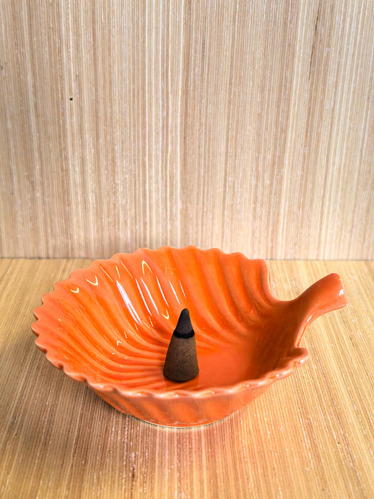 Portaincenso in ceramica per palo Santo,salvia bianca e coni