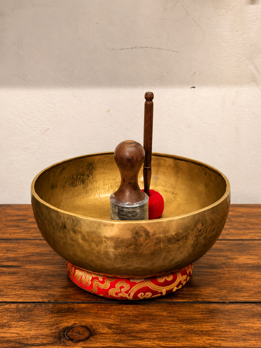 Campana tibetana gigante per trattamenti sonori e meditazione
