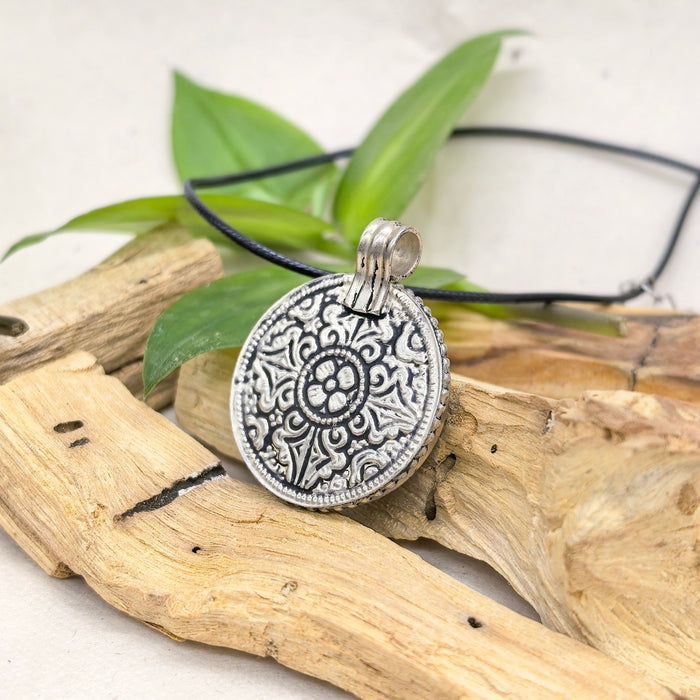 Tibetan Infinite Pendant