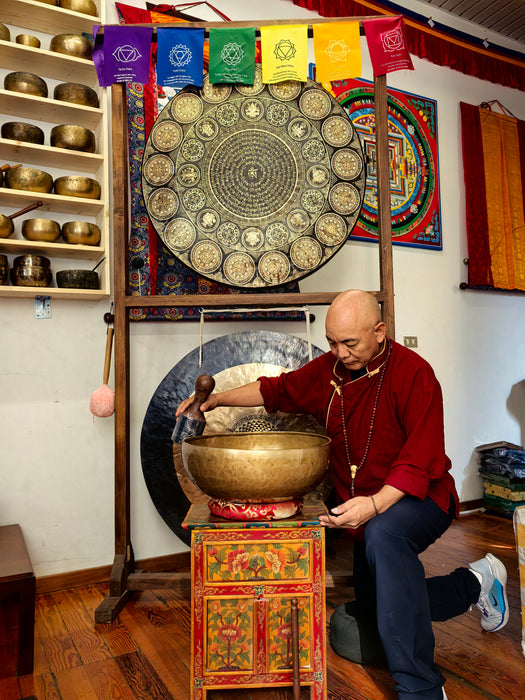 Campana tibetana gigante per trattamenti sonori e meditazione