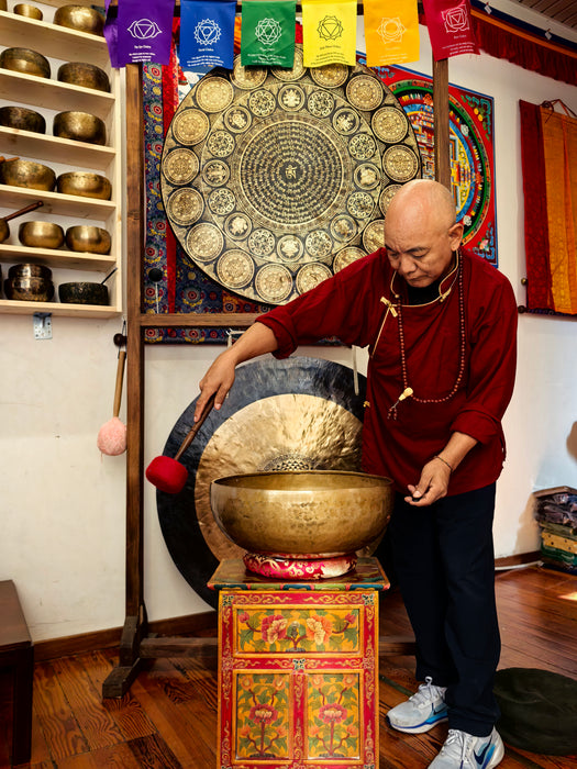 Campana tibetana gigante per trattamenti sonori e meditazione