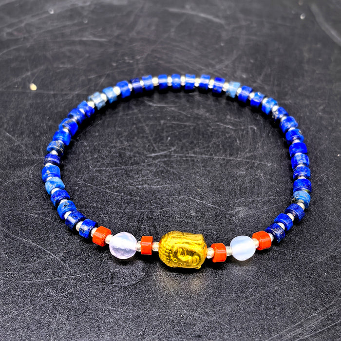 Braccialetto lapislazzuli con testa di Buddha