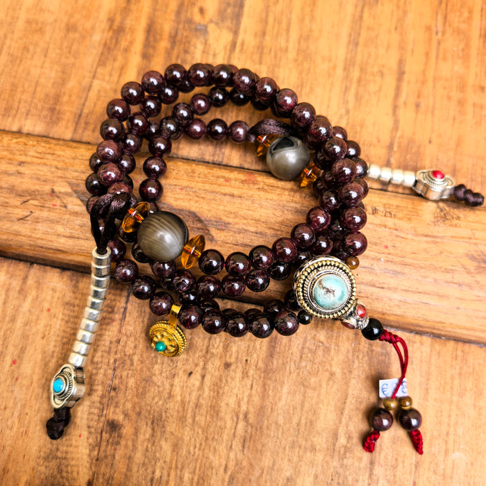 Mala Tibetano 108 Grani – Granato Almandino