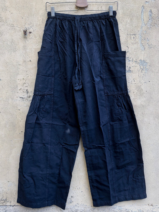 Pantalone a gamba larga con coulisse in vita Nero