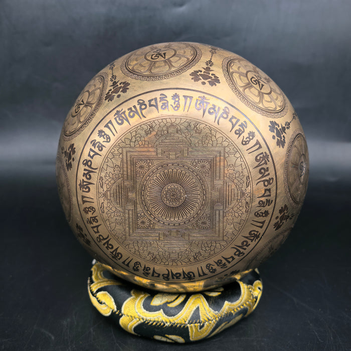 Tibetan Singing Bowl with Shakyamuni Buddha