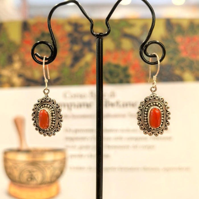 Orecchini con corallo tibetano