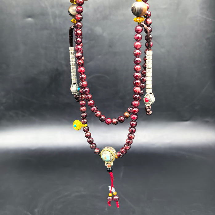 Mala Tibetano 108 Grani – Granato Almandino