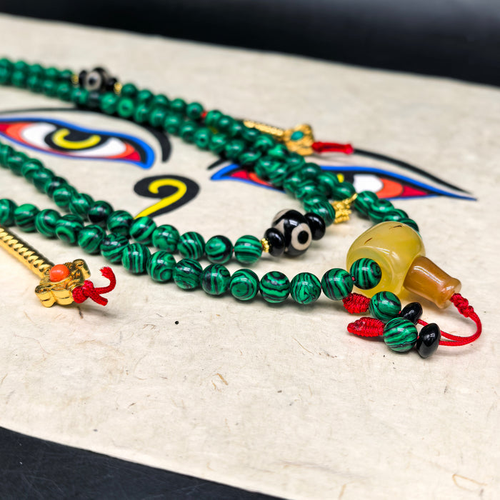 Mala Tibetana in Malachite