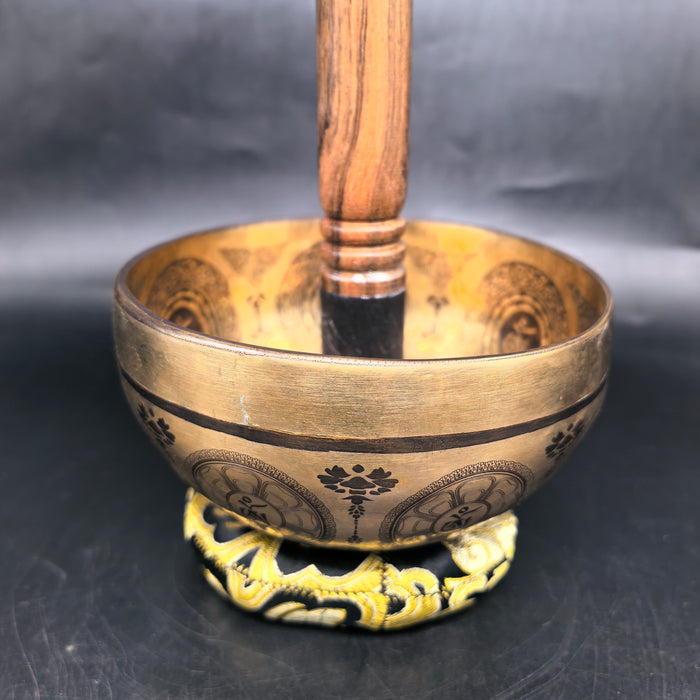 Tibetan Singing Bowl with Shakyamuni Buddha