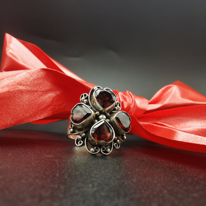 anello con corgnola