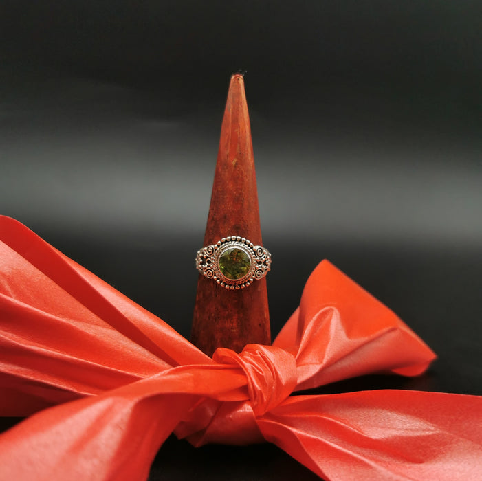 Anello Argento zaffiro verde
